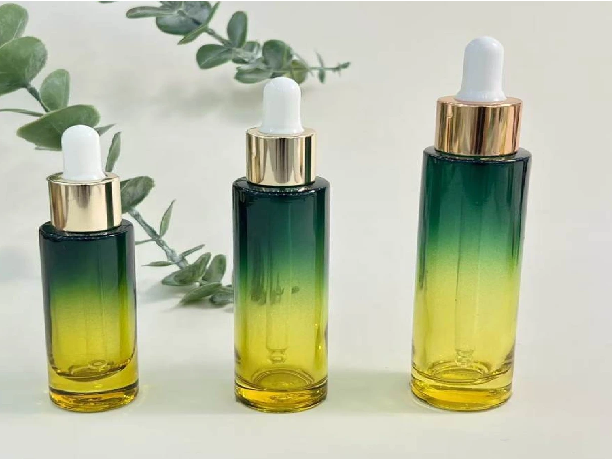 GlamorousPack 15ml 30ml 40ml Customized Green and Yellow Gradient Cosmetic Skincare Packaging Essential Oil Serum Glass Bottles 1
