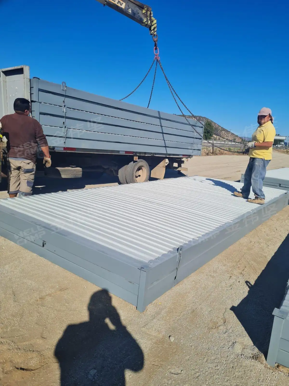 detachable prefabricated houses with walkway for office 2