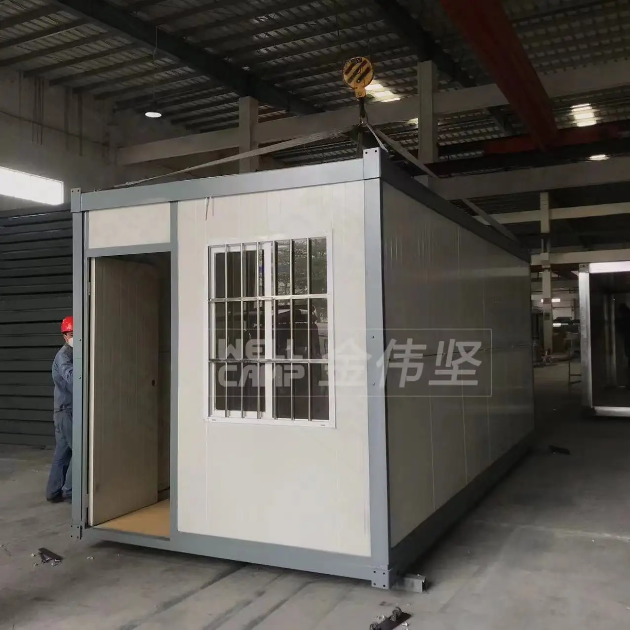 Anti Earthquake Indonesia Prefab Container/ World Cup Container House 1