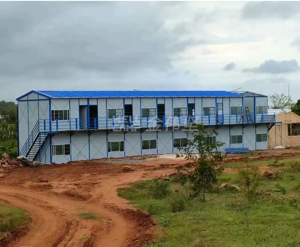 xây dựng kết cấu thép trại thùy/ký túc xá công nhân giá rẻ 1