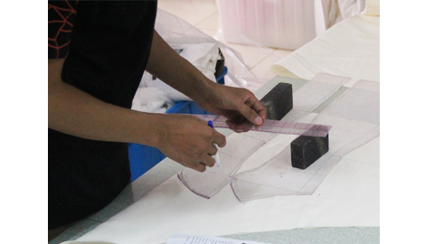 Short Civil Wedding Dress LZF138 Long Puffy Sleeves Ruffle Skirt Fluffy Skirt V Neck Puff Pleat Sleeve Short Prom Dresses 11