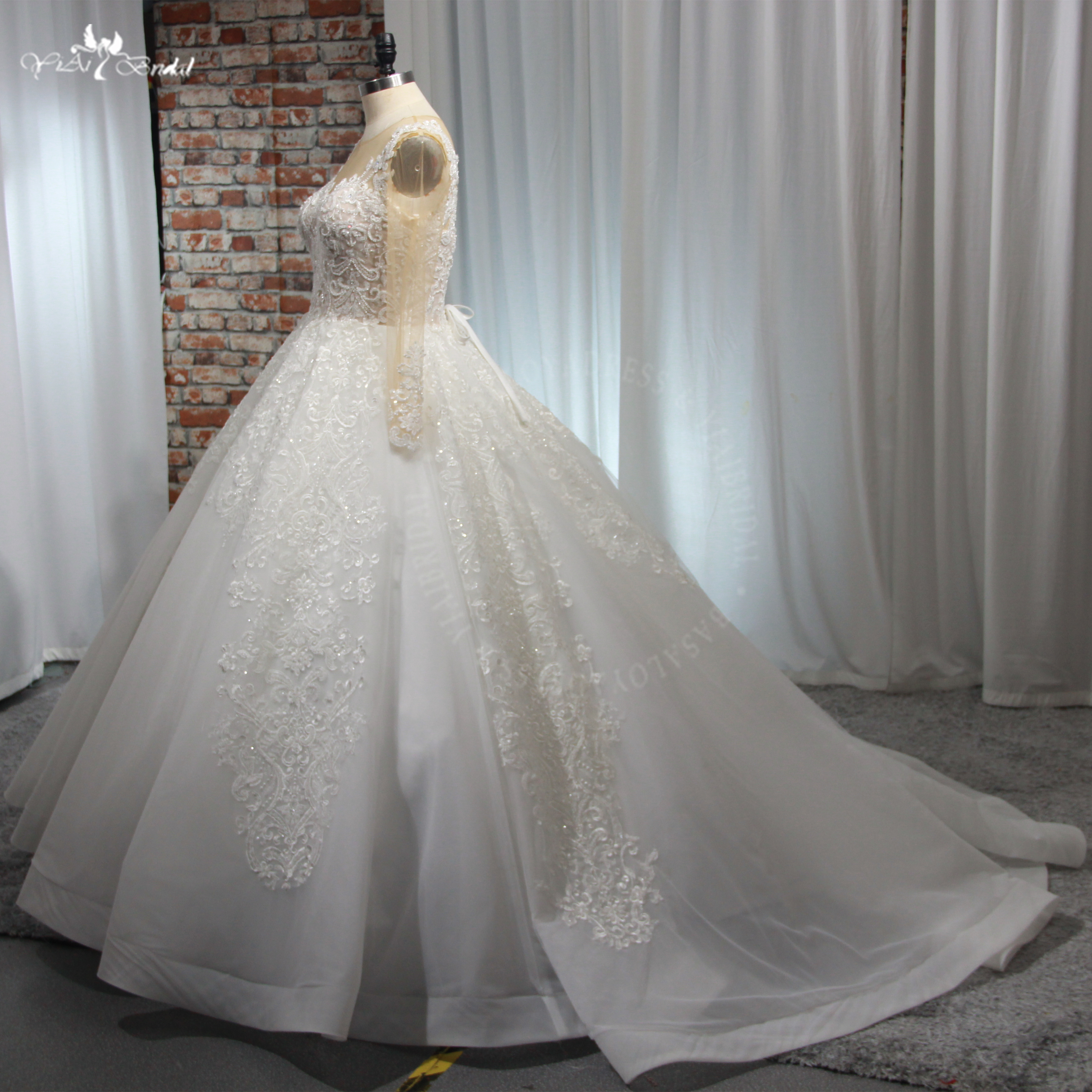 RSW2192 Big Pleated Ball Gown Wedding Gowns With Sleeves 8