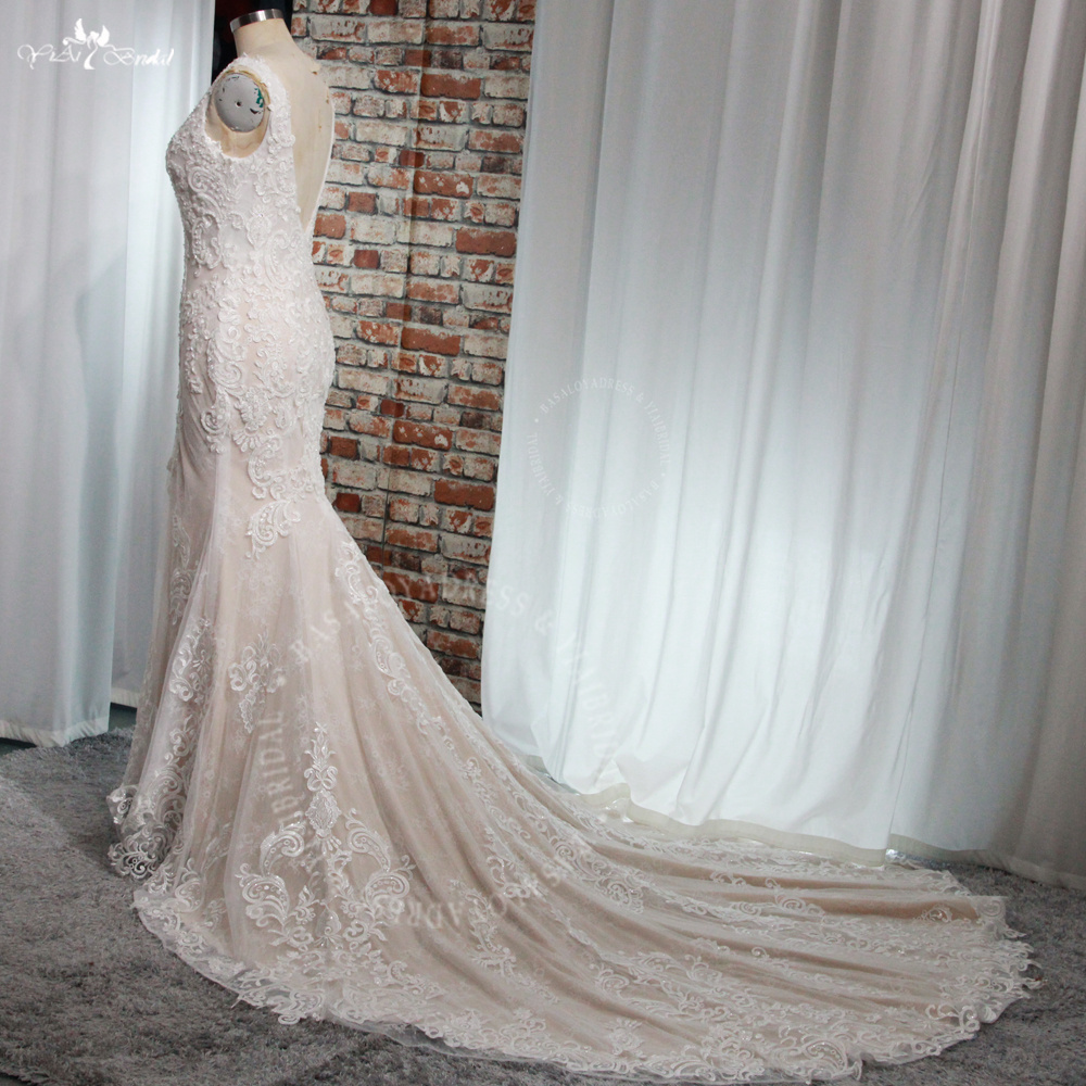 RSW1955 Fit And Flare Mermaid Lace Wedding Dresses Plunging V Neckline Long Train 10