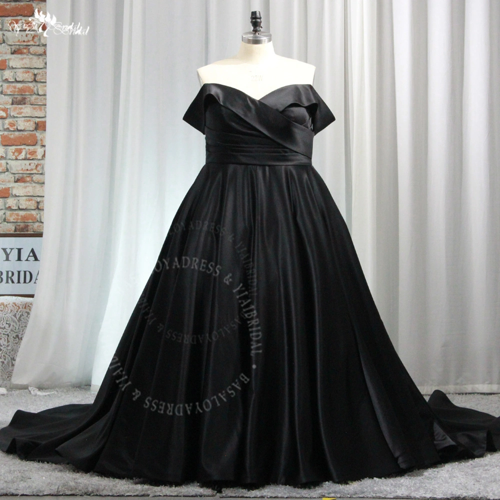 RSW1944 Simple Sweetheart Neck Off The Shoulder Soft Satin Ball Gown Pleat Plus Size Wedding Dresses Black With Pocket 1
