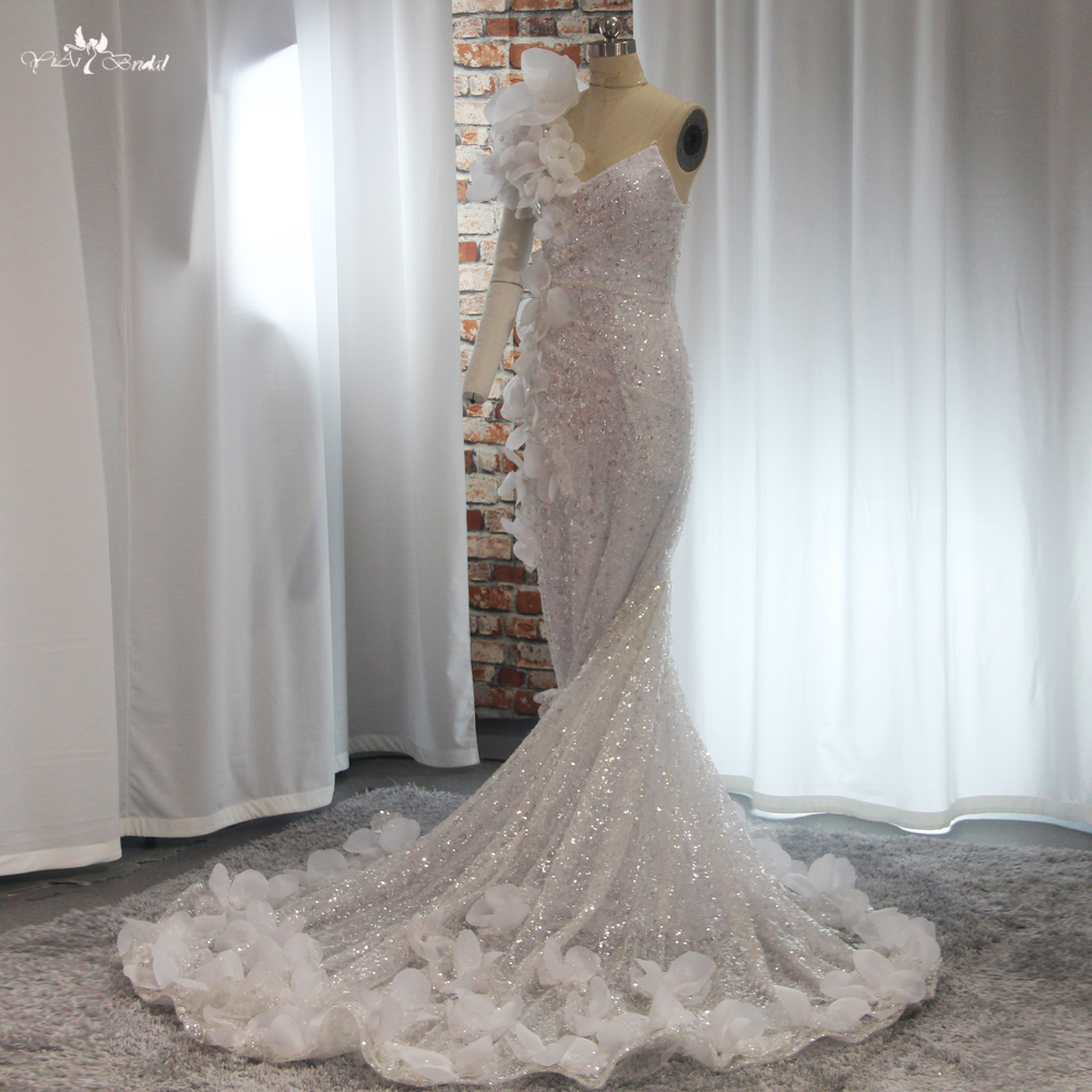 Maßgeschneidertes Meerjungfrau-Hochzeitskleid mit einer Schulter RSW1900, 3D-Blumen-Brautkleid mit Fischschwanz 10