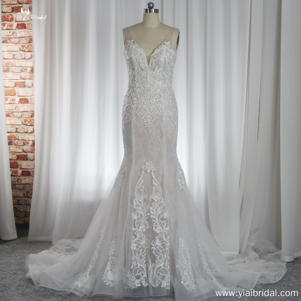 Fit-and-Flare-Hochzeitskleid mit Spitze und tropfenförmiger Schleppe RSW1884 Brautkleid mit errötendem Futter und V-Ausschnitt 7