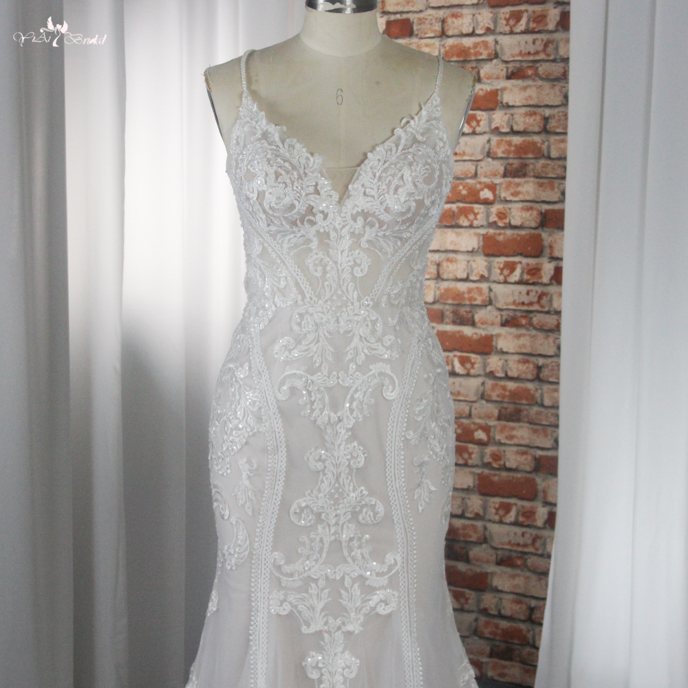 Sexy Super Low Back Detail Criss Cross Straps Fit And Flare Silhouette Beaded Lace Wedding Gown Long Train RSW1873 11