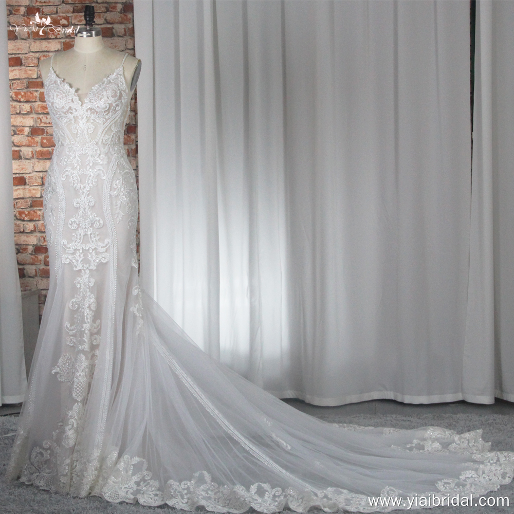 Sexy Super Low Back Detail Criss Cross Straps Fit And Flare Silhouette Beaded Lace Wedding Gown Long Train RSW1873 8