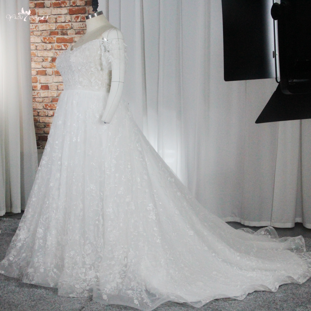 RSW1871 Curvy Women Lace Wedding Dress Fit And Flare Dress 9