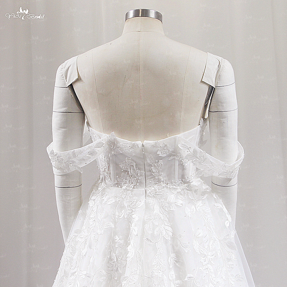 Off Shoulder Low Neckline Beach Wedding Dress With High Slit LZ497 Lace Appliqued Tulle Ivory Bridal Gowns 9