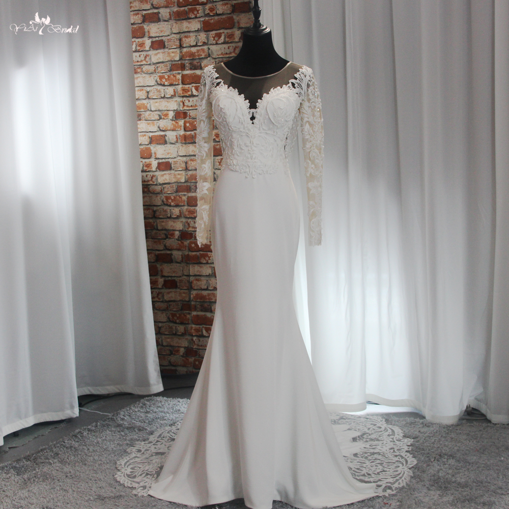 RSW1897 Булчинска рокля с матов еластичен сатен с дълги ръкави с илюзия на гърба и изрязан шлейф 8