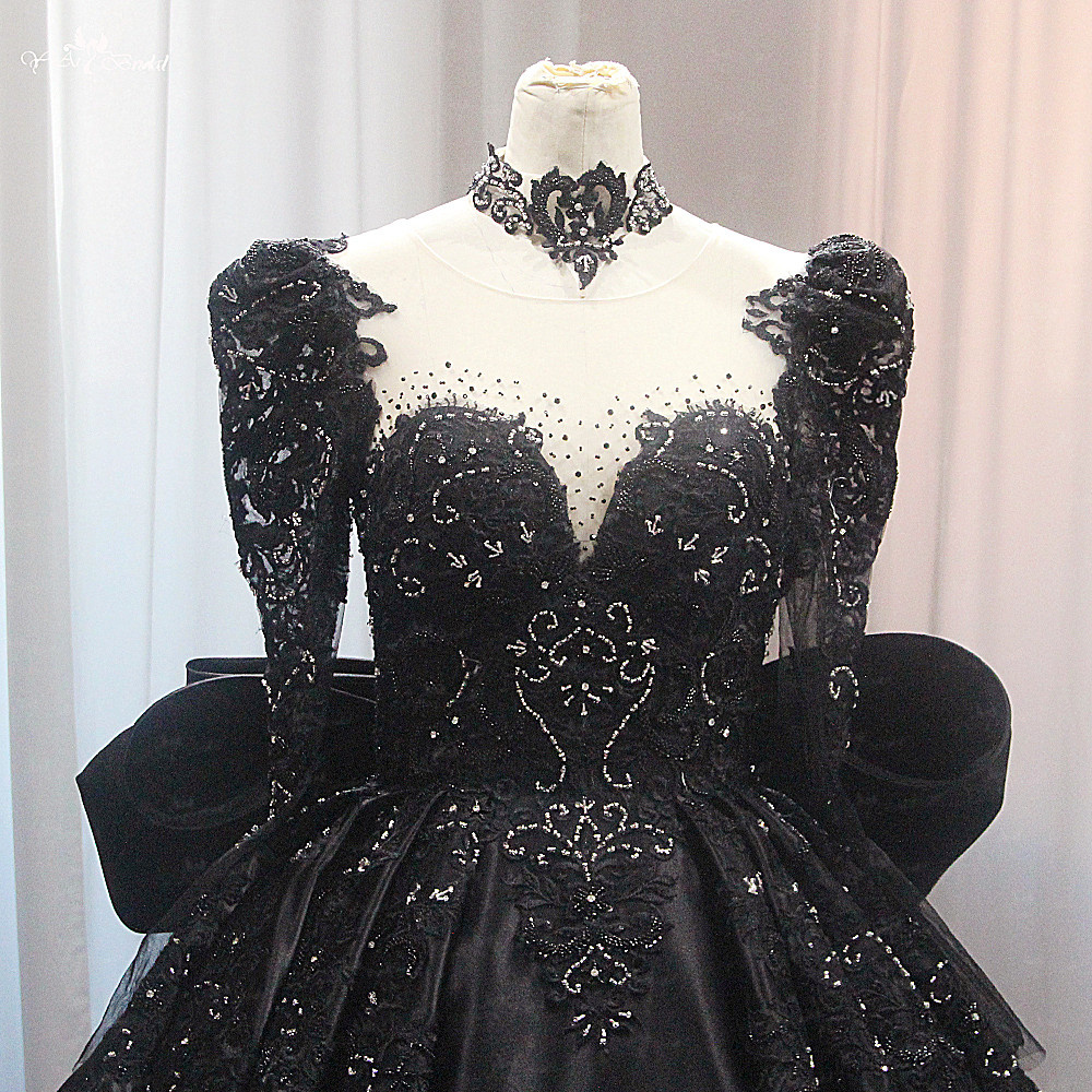 Black Wedding Gown Gothic Style LZ521 Long Sleeves Puffy Shoulders Satin Bridal Dresses 11