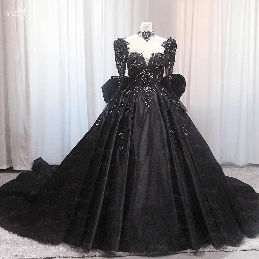Black Wedding Gown Gothic Style LZ521 Long Sleeves Puffy Shoulders Satin Bridal Dresses 9