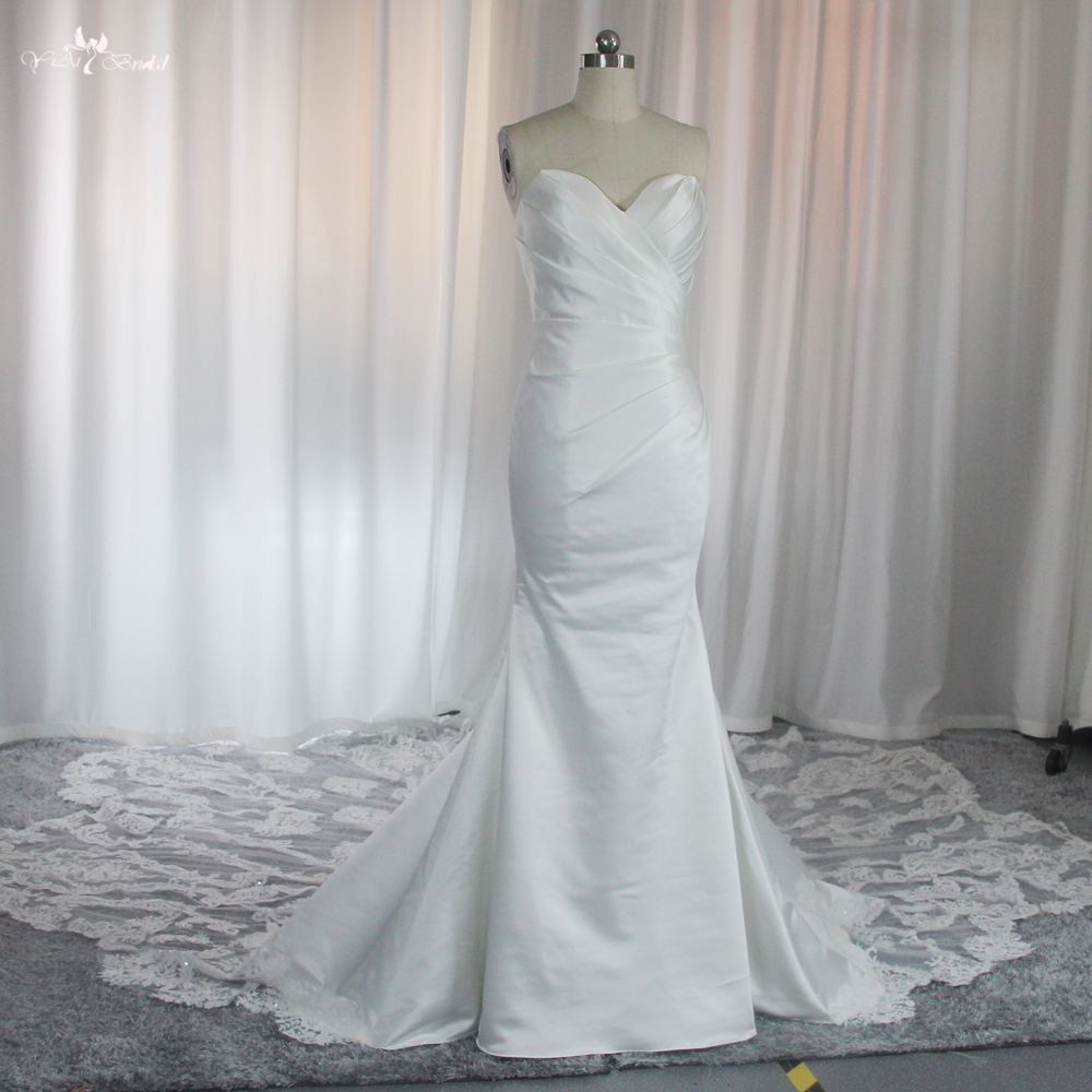 RSW1856 Sweetheart Mermaid Wedding Dress With Cut-Out Lace Train 5