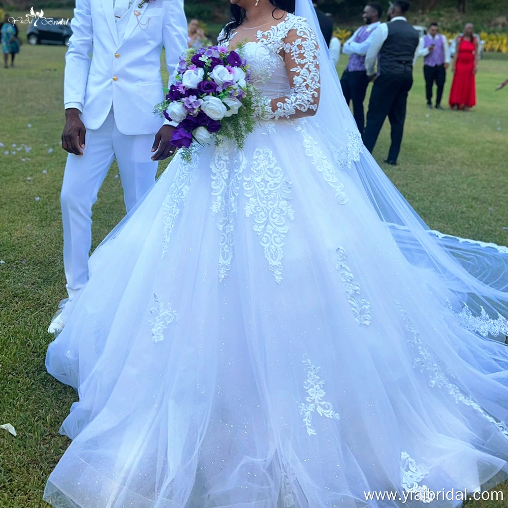 Fabricantes de vestidos de noiva brancos personalizados com mangas compridas RSW1865 1