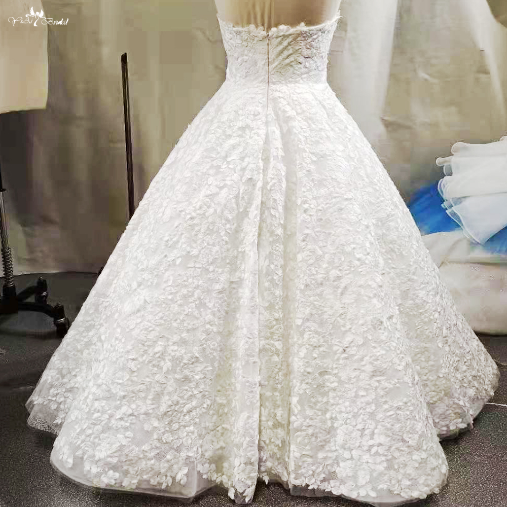 princess ball gown wedding dress Lace Appliques Full Big Volume Skirt Floor Length RSW1803 8