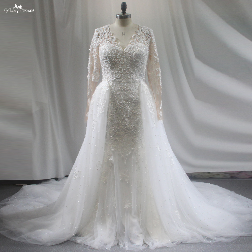 Sexy Back V Neckling Lace Long Sleeves Wedding Dresses With Detachable Train 8