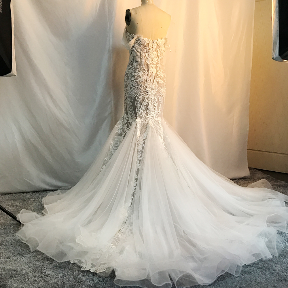 Customized Sweetheart Off The Shoulder Lace Mermaid Maternity Wedding Dress manufacturers From China | Yiaibridal 9