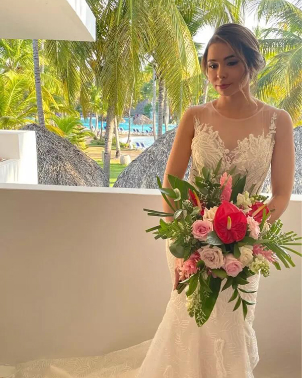 İnci Denizkızı Stili ve Kristal Dantel Aplikeli Lüks Boncuklu Uzun Gelinlik 11