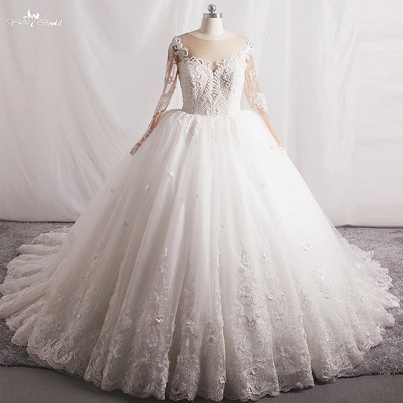 Customized Princess Wedding Gown With Luxury Bling Beading Small Flowers manufacturers From China | Yiaibridal 1