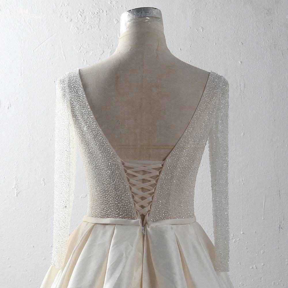 LZ384 Vestido De Noiva Princess Bridal Gown Plus Size Elegant O Neck Long Sleeves Satin Ball Gown Heavy beaded Wedding 11