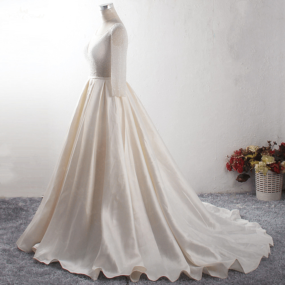LZ384 Vestido De Noiva Princess Bridal Gown Plus Size Elegant O Neck Long Sleeves Satin Ball Gown Heavy beaded Wedding 9