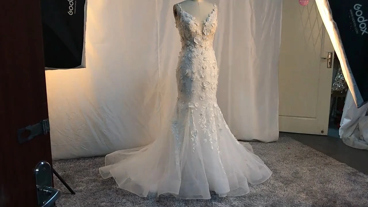 Real Pictures Yiaibridal V Neckline Mermaid Wedding Dresses With Horshair Edged 1