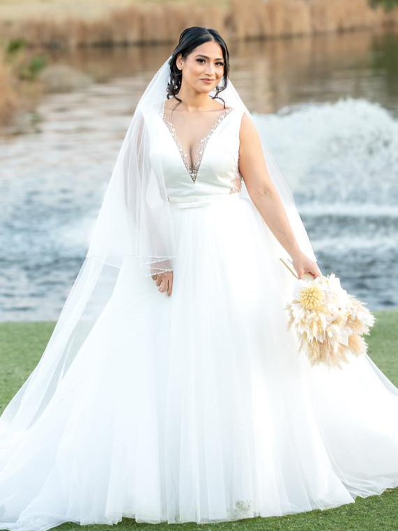 Sexy Mermaid Wedding Dress V-Neck Open Back Boho Wedding Gown