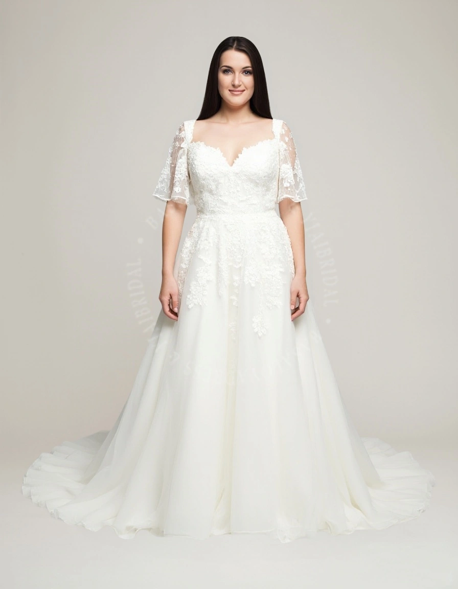 PWD00001 Customized A-line Wedding Dress Plus Size Lace Applique Bridal Gowns With Flowing Sleeves 1
