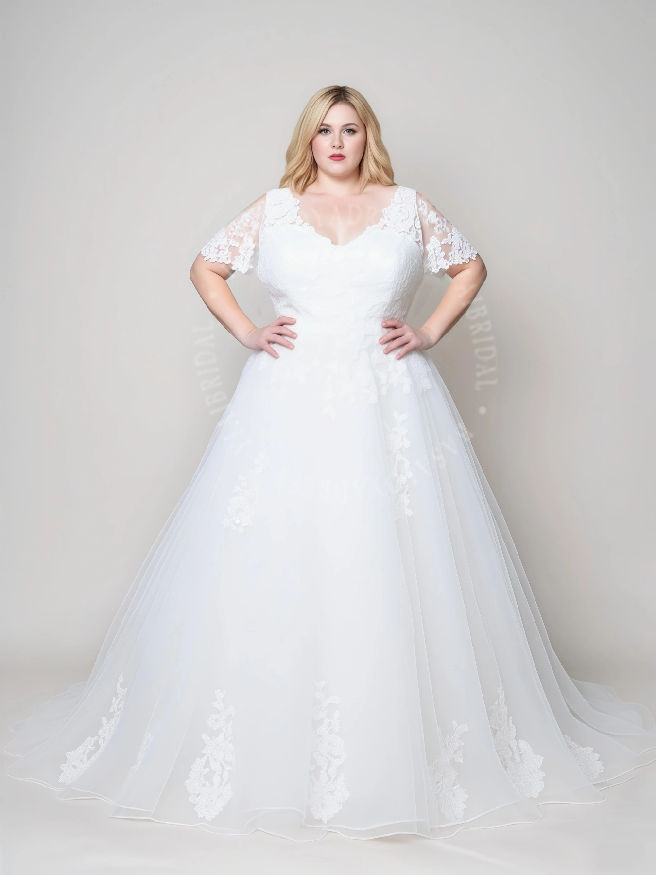 PWD00024 Vestido de novia personalizado de corte A, talla grande, con apliques de encaje, mangas sueltas y lazo 1