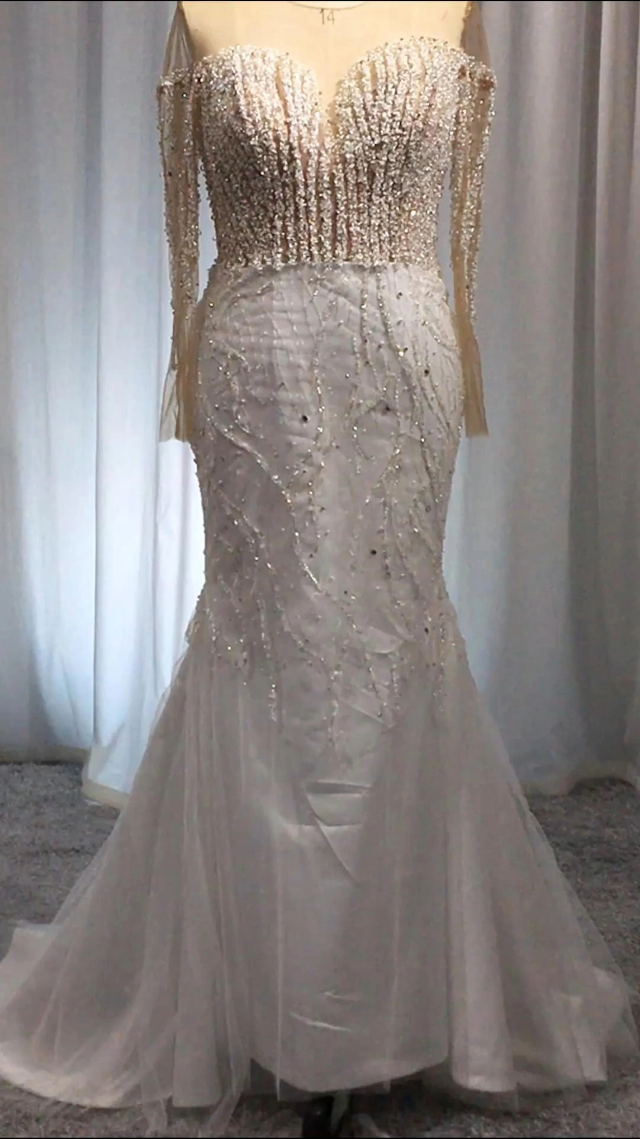 Robe de mariée sirène à perles, col en cœur, manches longues, RSW2147 1