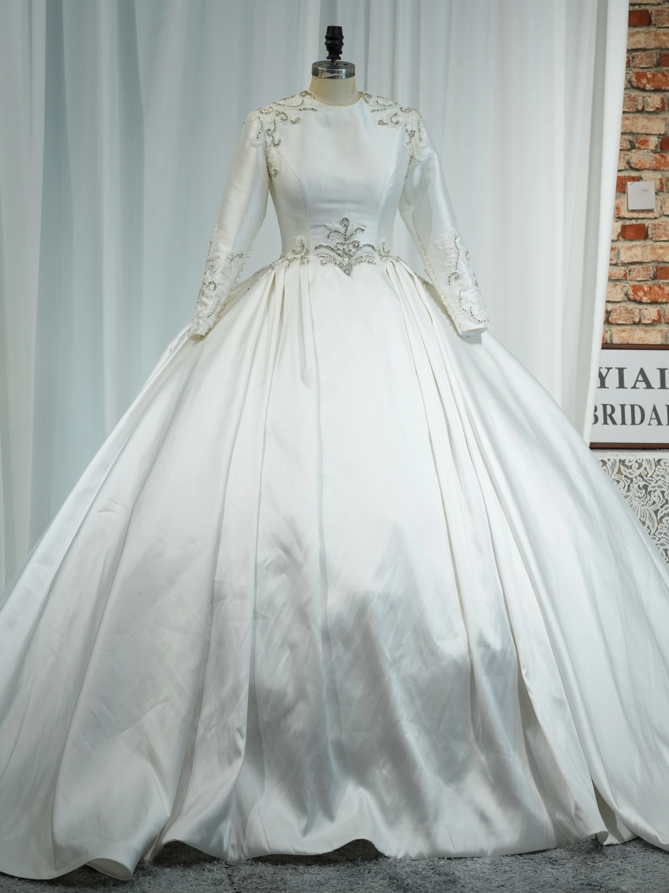 RSW2303 Mikado Satin-Anpassung Langarmes bescheidene Hochzeitskleider-1751551266921361 1