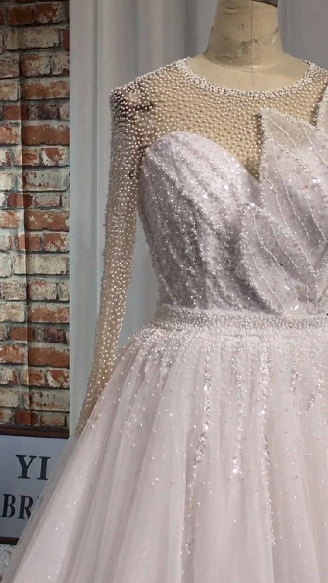 RSW2094 Perle perle Lunghezza Lunghezza del tè Abiti da sposa un abito da sposa con foglie 3D 1