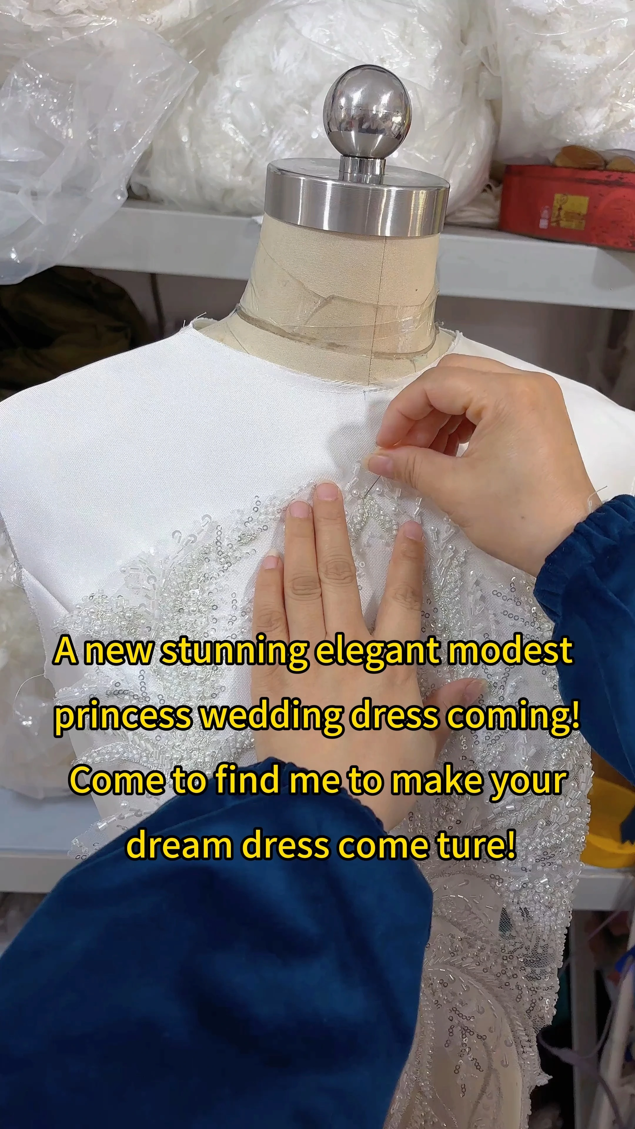 RSW2340 Schöne atemberaubende Langarmzeitskleider Brautkleider benutzerdefinierte bescheidene satinfrauen arabische Perlen Perlen Spitze Prinzessin Braut Kleid 2025 1