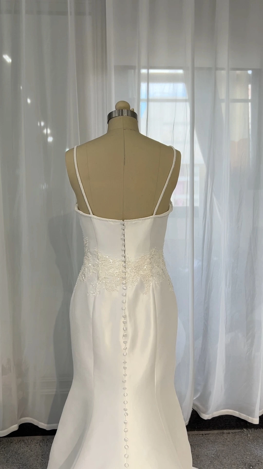 RSW2369 Zamansız Iovry Denizkızı Gelinlik, Zarif Dantel Mikado Gelinlikler, V Yaka, Kolsuz, İnce Askılı Gelinlikler 1