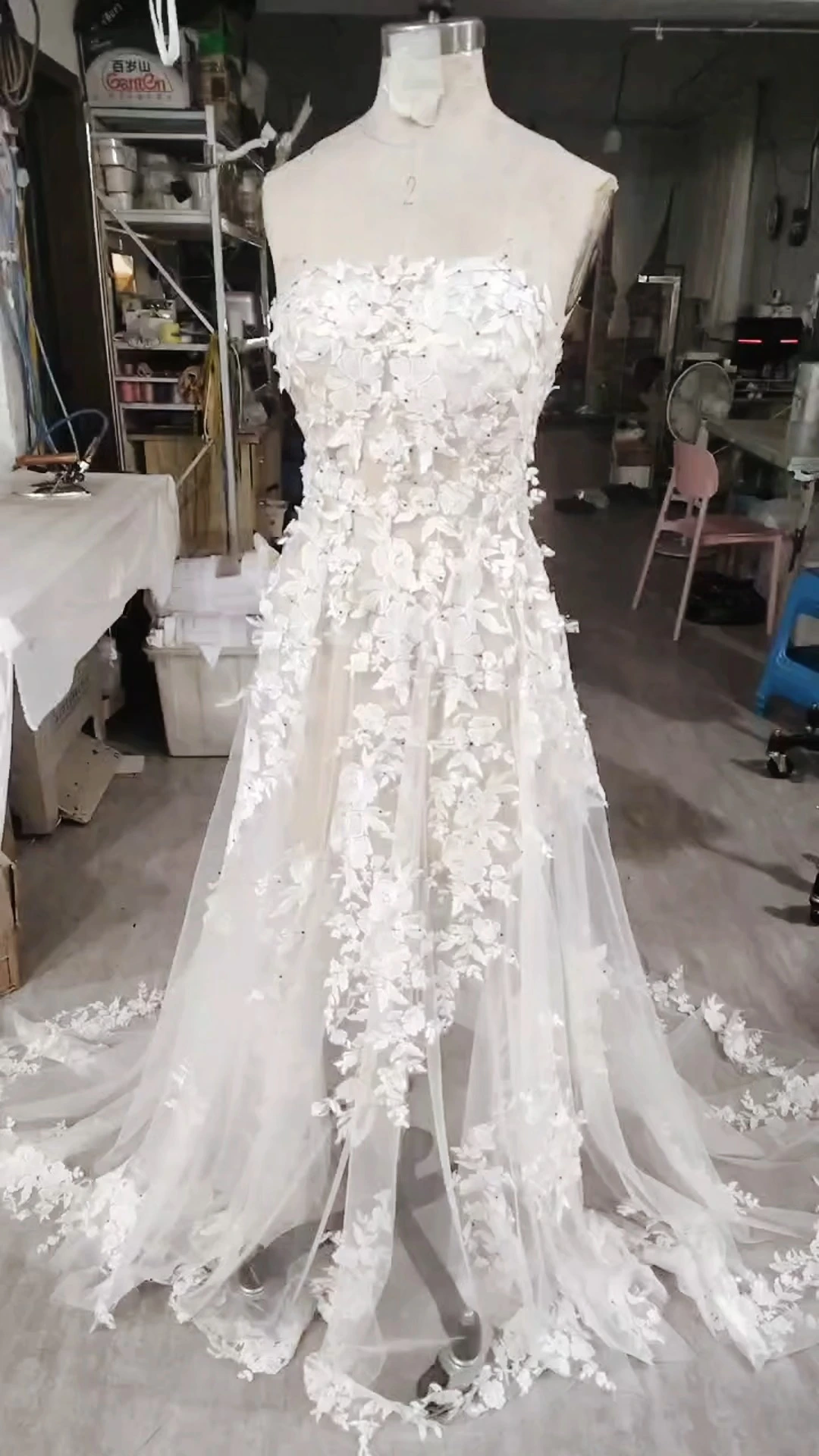 RSW2407 Boncuklu Aplikeli Straplez Tül Balo Elbisesi Simli Gelinlik 1