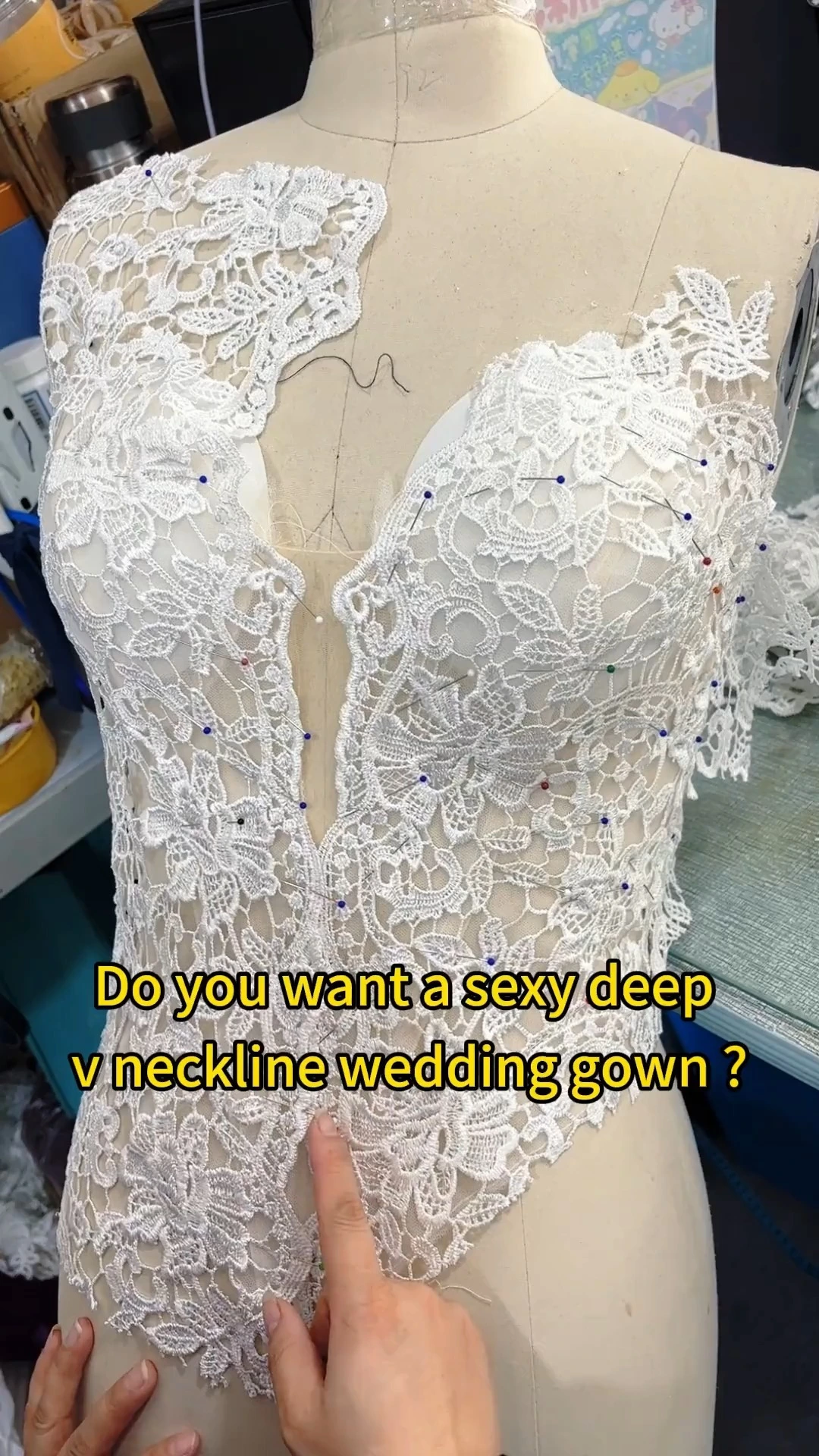 RSW2352 2025 Lüks Tığ İşi Dantel Gelinlik Boho Seksi Straplez A Kesim V Yaka Vintage Uzun Tren Gelinlikler özelleştirilmiş 1