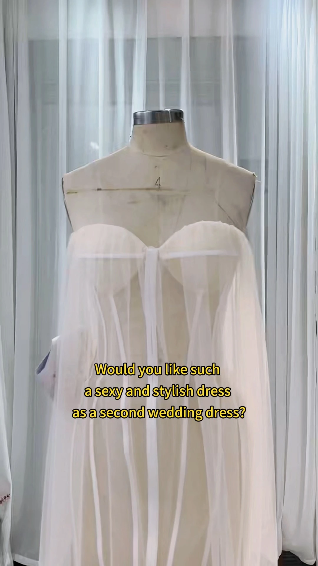 Персонализирани сватбени рокли RSW2414 Секси мини рокля за сватбено парти, рокля с корсет и прозрачен слой 1