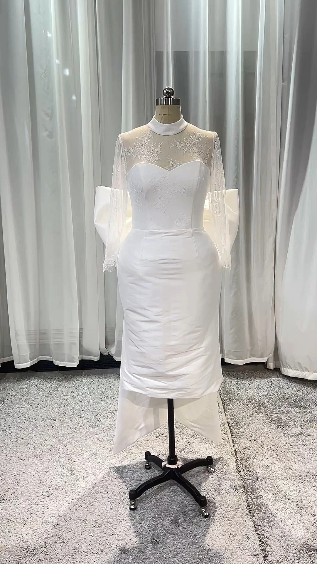 RSW2420 Vestido midi ajustado de manga larga con encaje y cuello alto para mujer, blanco, con lazo grande desmontable 1