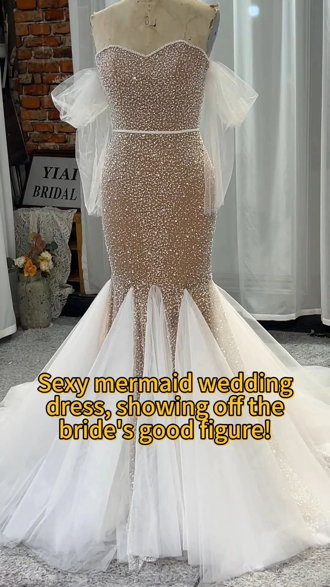 RSW2383 Elegant Sweetheart Off Shoulders Long Sleeves Brown Lining Ivory Mermaid Wedding Dresses Sparkle Crystal Beading Puffy Tulle Skirt Bridal Gown Photos Shoot Bride Dress 1