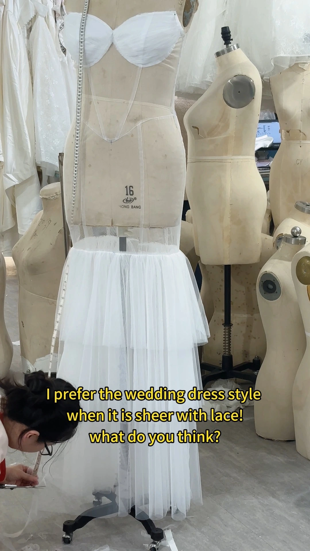 Sweetheart Lace Mermaid Wedding Gown With Tiered Skirt White Bride Dress 1