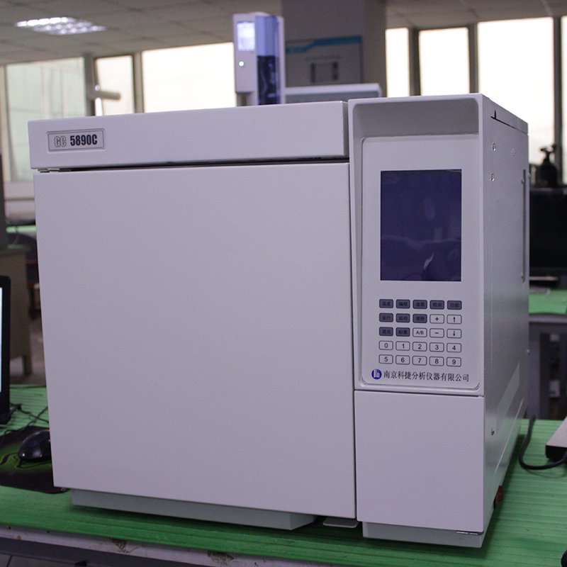 Automatic Sampling Gas Chromatograph 3
