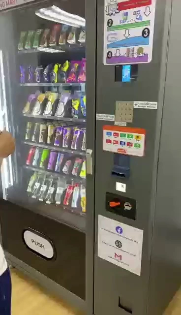 Snacks and Cold Drink Beverage Vending Machine – 5-Inch LCD Screen & Keypad for Easy Use 1