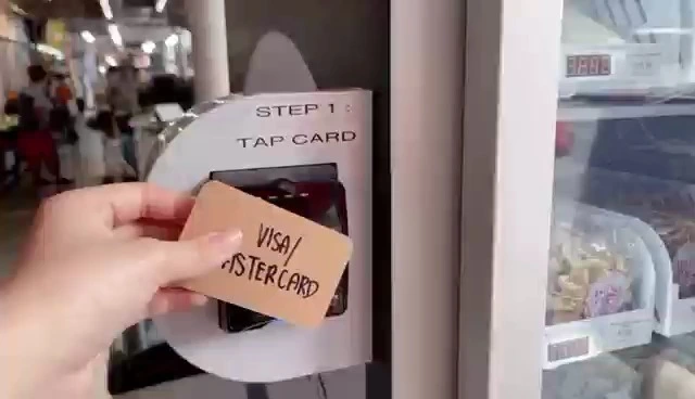 WEIMI Smart fridge vending machine for snacks and drinks placed in office 1
