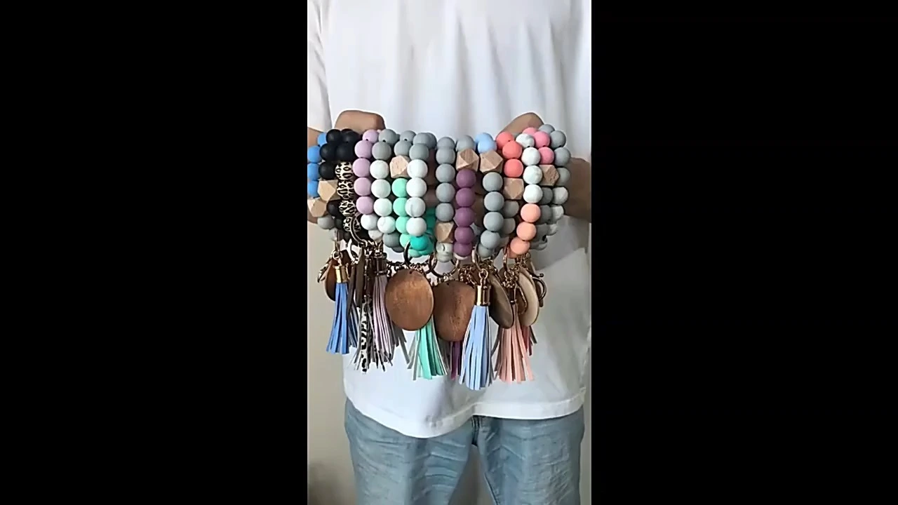 Pulseira elástica com contas de silicone em disco de madeira personalizadas, chaveiro de couro com borla, pulseira de contas de silicone, chaveiros 1