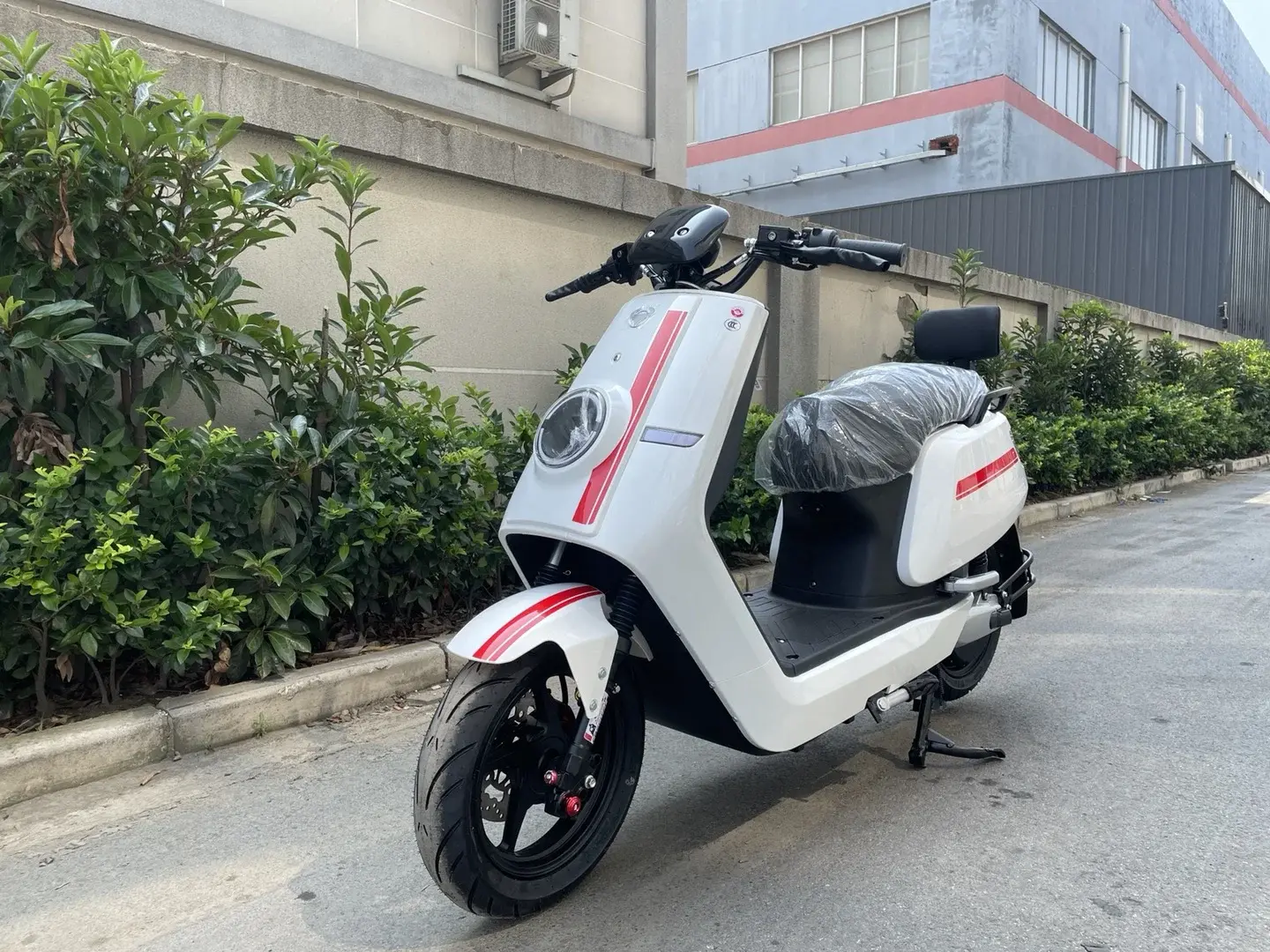 Chonghong Electric Superbike ≤95kg Without BatteryFor Sale 4
