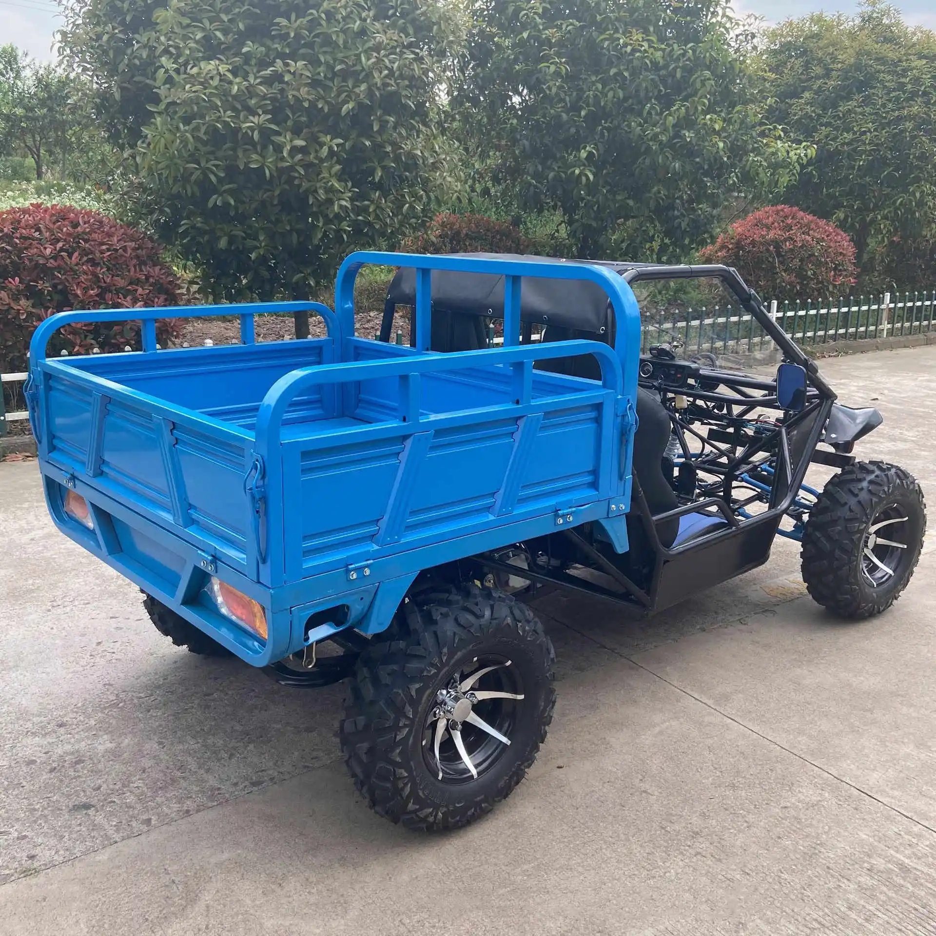 Chonghong Gas Motorcycle Exporter 8