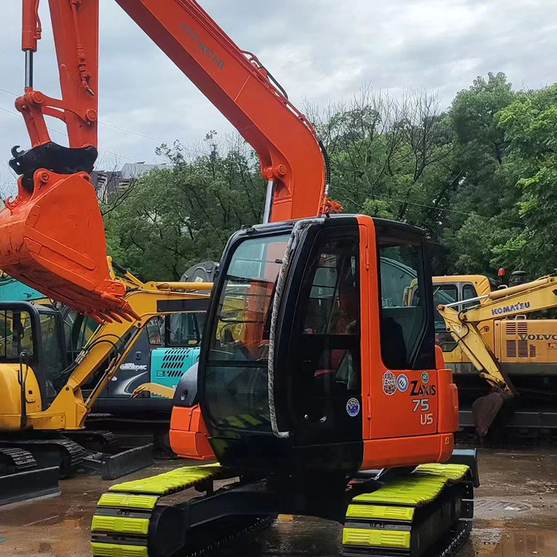 KOMATSU ZX75 Excavator Used Construction Equipment 1