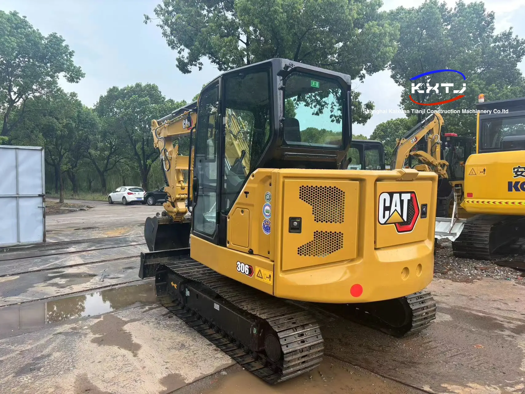Used Construction Equipment - - KXTJ Excavator 3