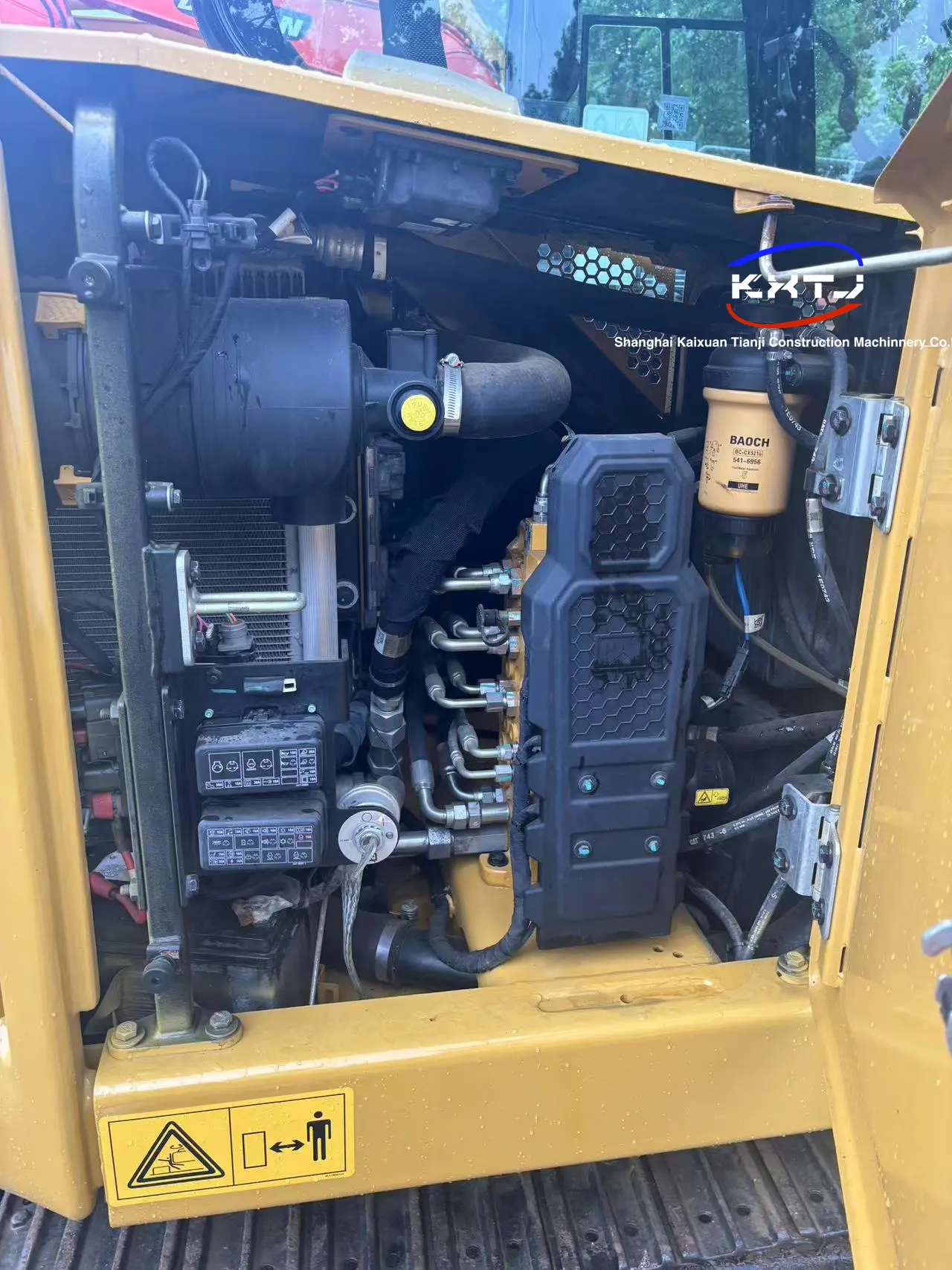 Used Construction Equipment - - KXTJ Excavator 10